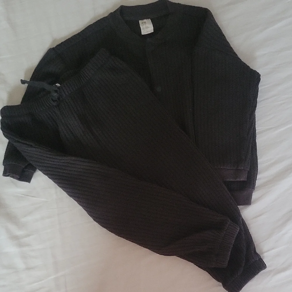 Black Ribbed Lounge Set - Picture 1 of 1